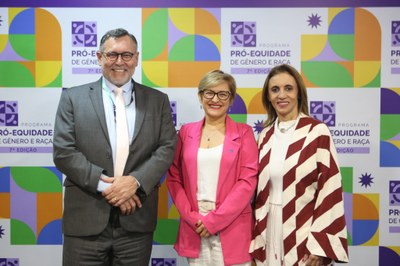 Alexandre Amorim Rosane da Silva e Valeria Silva.jpg