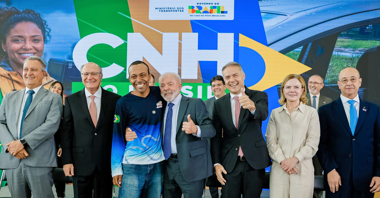 Cerimônia de lançamento da CNH do Brasil foi realizada nesta terça, 9 de dezembro, no Palácio do Planalto
