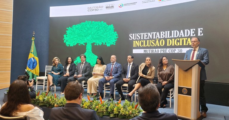 Agatte ACT programa Computadores para Todos.jpg