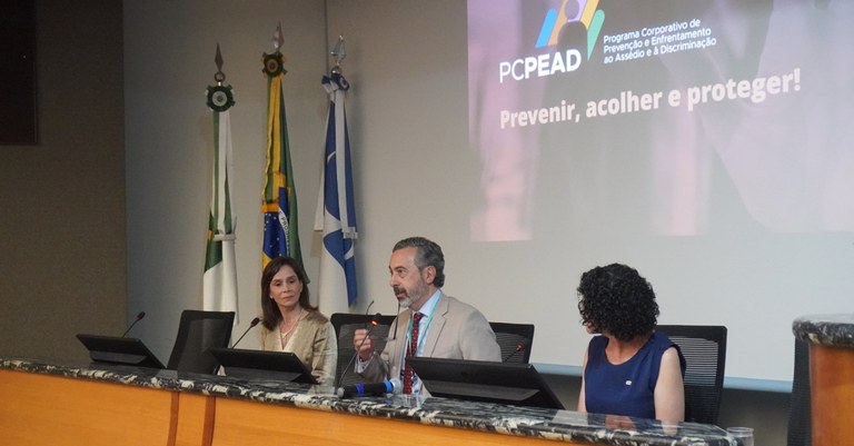 Mesa de Abertura do Lançamento do Programa.JPG