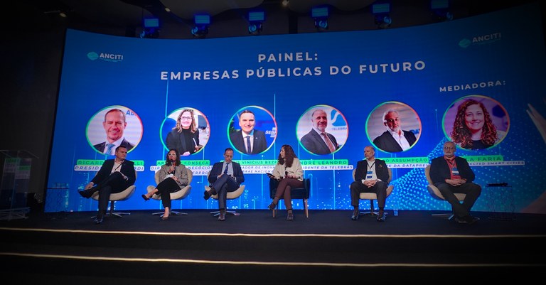 Ariadne Fonseca em painel no Smart Gov Anciti Brasília