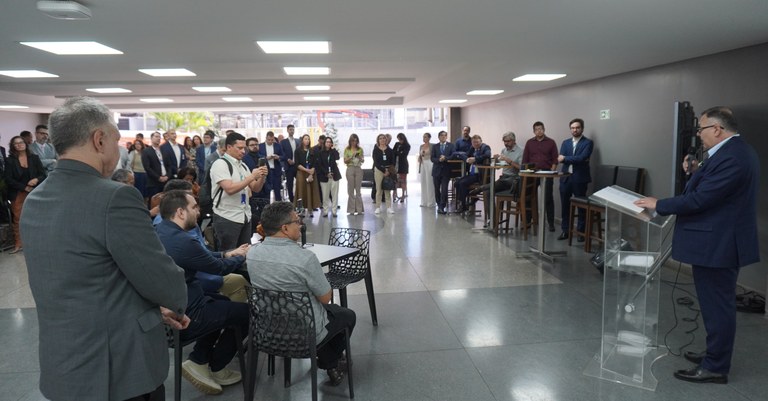 Presidente Alexandre Amorim na abertura do Encontro sobre a Nuvem de Governo com o SISP