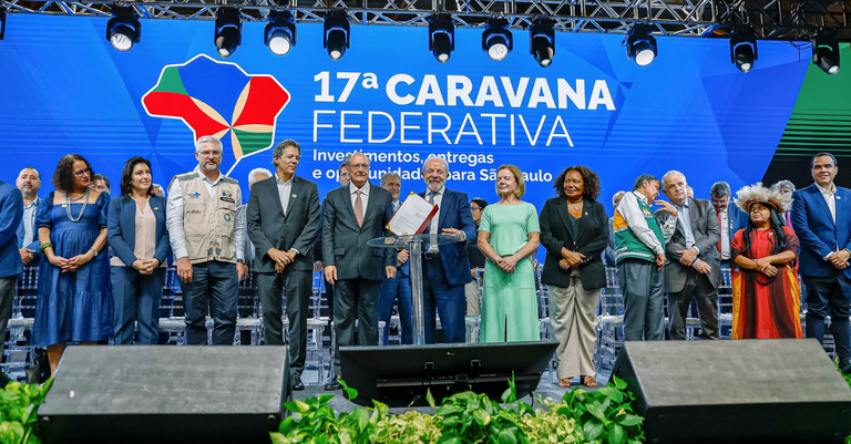 Registro da 17ª Caravana Federativa, realizada na semana passada, em São Paulo, com a presença do presidente Lula