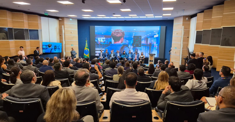 Lançamento política
