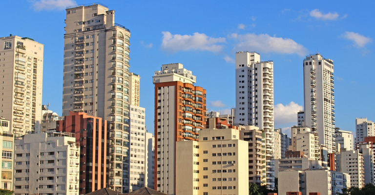 Fotografia de prédios de uma cidade Fotografia de prédios de uma cidade