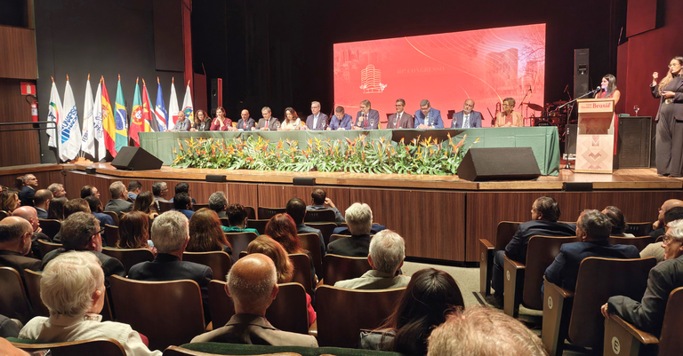 Cerimônia de abertura do congresso foi realizada no auditório do Cine Theatro Brasil, no centro de Belo Horizonte Cerimônia de abertura do congresso foi realizada no auditório do Cine Theatro Brasil, no centro de Belo Horizonte
