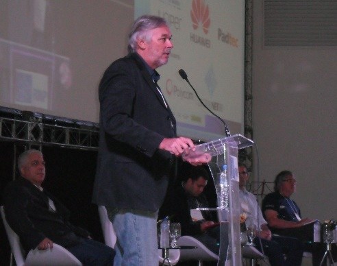 Diretor-presidente falou sobre nuvem do Serpro e software livre Diretor-presidente falou sobre nuvem do Serpro e software livre