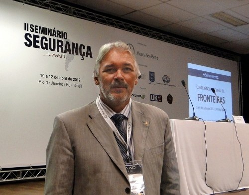 Em evento no Rio, Mazoni falou sobre a excelência do Serpro em segurança da informação Em evento no Rio, Mazoni falou sobre a excelência do Serpro em segurança da informação